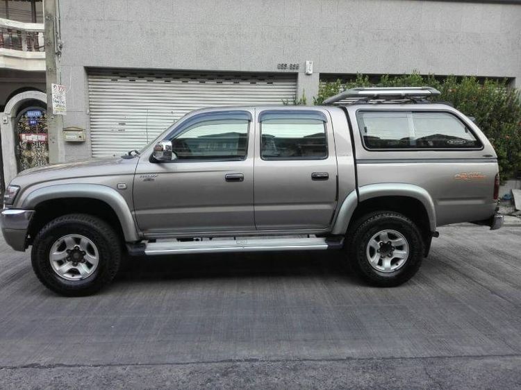 Toyota Hilux Tiger D4D 2004 รุ่นย่อยอื่นๆ Pickup ดีเซล เกียร์อัตโนมัติ บรอนซ์เงิน รูปที่ 2