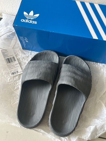 ดำ อื่นๆ UK 7 | EU 40 2/3 | US 7.5 รองเท้าแตะ adidas
