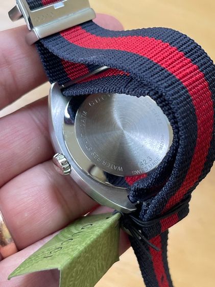 GUCCI GG2570 Blue Dial 41 mm Blue and Red Nylon Watch YA142303 รูปที่ 13