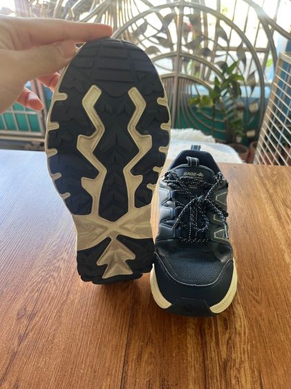 รองเท้าผ้าใบ รูปที่ 5