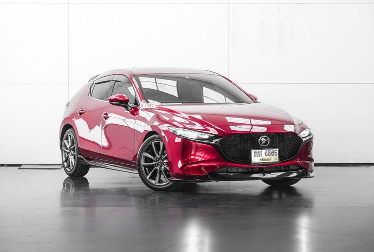 รถ Mazda Mazda3 2.0 SP Sports สี แดง