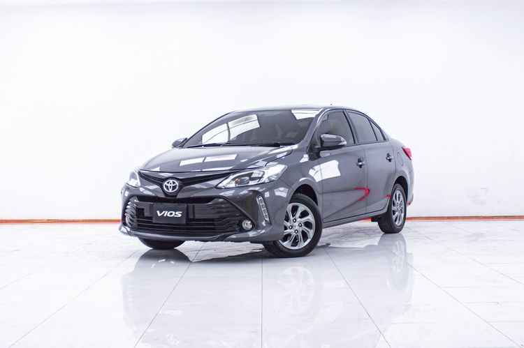 รถ Toyota Vios 1.5 Mid สี เทา