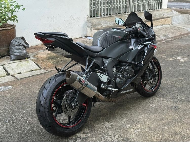 Kawasaki zx-6r รูปที่ 4