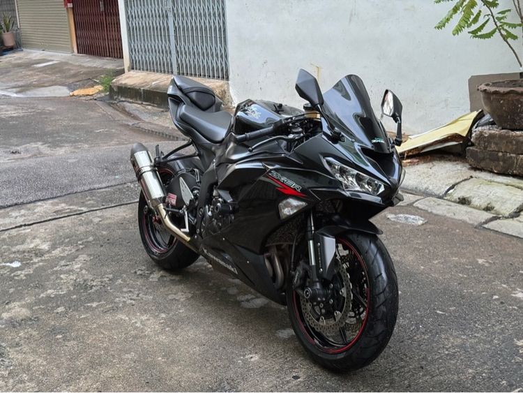 Kawasaki zx-6r รูปที่ 3