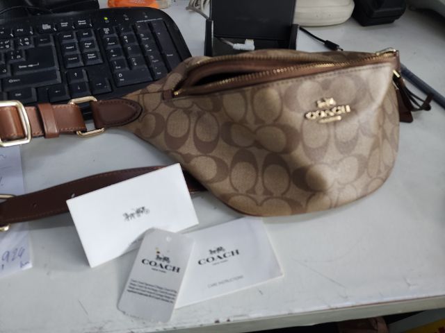 กระเป๋าสะพาย รูปที่ 4