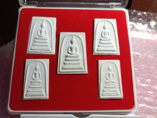 สมเด็จพระสังฆราช ปี40  ชุด5พิมพ์ ยอดนิยม วัดบวรนิเวศ พระเนี้อสวยมาก รูปที่ 6