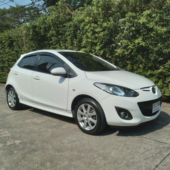 รถ Mazda Mazda 2 1.5 Spirit Sports สี ขาว