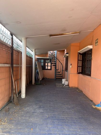 ขายบ้านแฝดพร้อมอยู่หลังริม ในหมู่บ้านหลักสี่แลนด์ ซอยโกสุมรวมใจ 39 รูปที่ 4