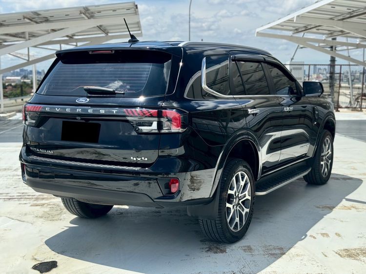 Ford Everest 2023 2.0 Titanium Plus 4WD Utility-car ดีเซล ไม่ติดแก๊ส เกียร์อัตโนมัติ ดำ รูปที่ 2