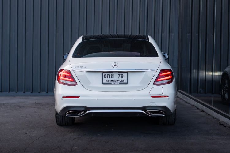 Mercedes-Benz E-Class 2019 E350 Sedan ปลั๊กอินไฮบริด (PHEV) ไม่ติดแก๊ส เกียร์อัตโนมัติ ขาว รูปที่ 4