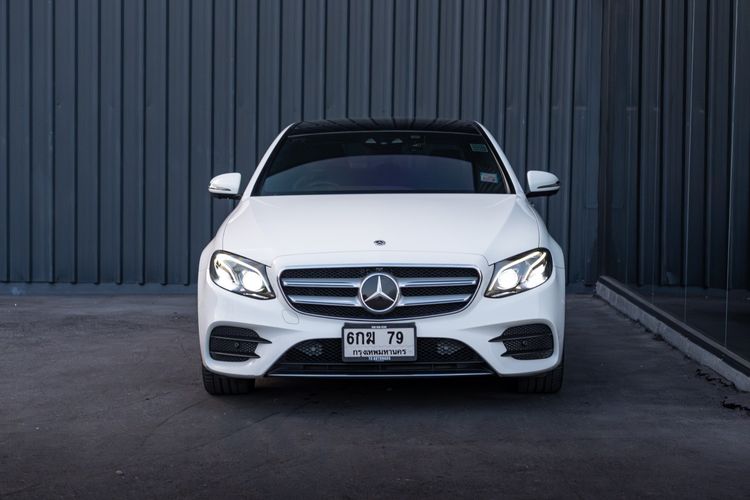 Mercedes-Benz E-Class 2019 E350 Sedan ปลั๊กอินไฮบริด (PHEV) ไม่ติดแก๊ส เกียร์อัตโนมัติ ขาว รูปที่ 2