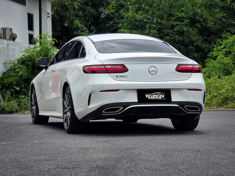 Mercedes-Benz E-Class 2022 E200 Sedan เบนซิน ไม่ติดแก๊ส เกียร์อัตโนมัติ ขาว รูปที่ 2