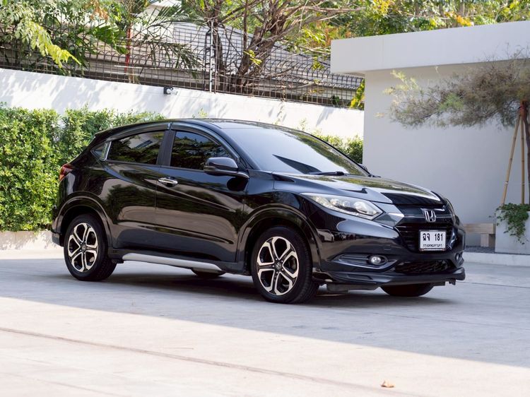 รถ Honda HR-V 1.8 EL สี ดำ