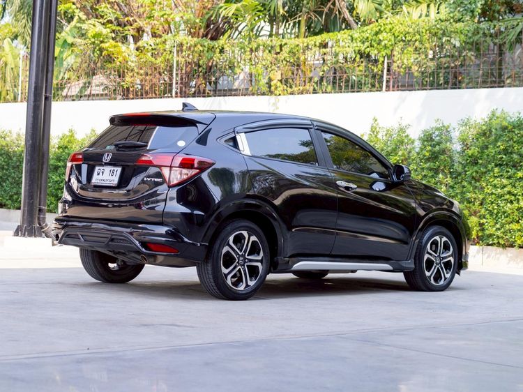 Honda HR-V 2015 1.8 EL Utility-car เบนซิน ไม่ติดแก๊ส เกียร์อัตโนมัติ ดำ รูปที่ 4