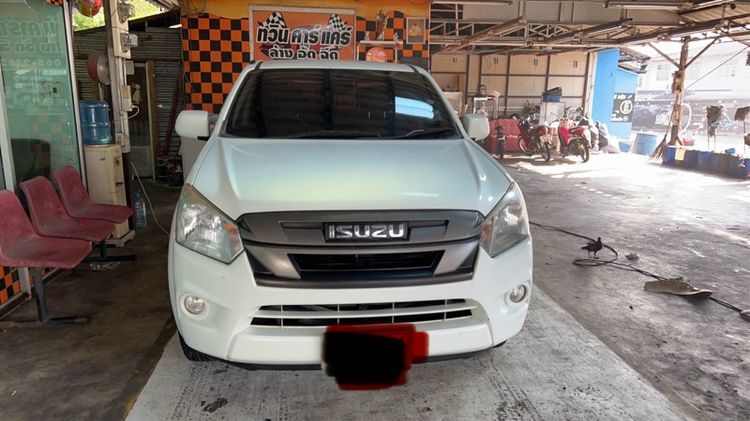 รถ Isuzu D-MAX 1.9 S สี ขาว