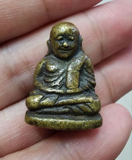 หลวงพ่อเงิน พิมพ์นิยม