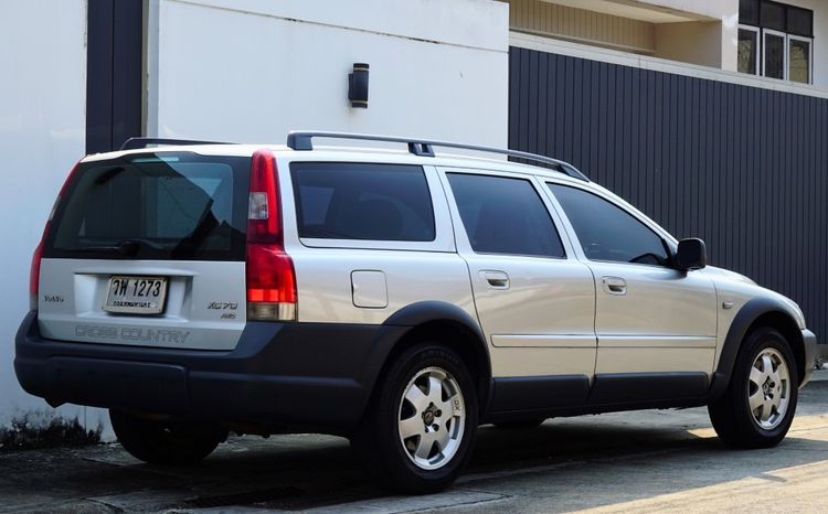Volvo XC70 2004 รุ่นย่อยอื่นๆ Van เบนซิน เกียร์ธรรมดา เงิน รูปที่ 2
