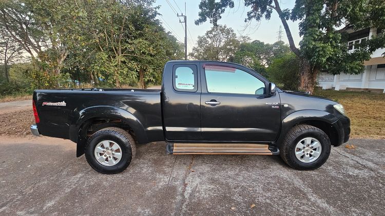 Toyota Hilux Vigo D4D 2010 รุ่นย่อยอื่นๆ Pickup ดีเซล เกียร์ธรรมดา ดำ รูปที่ 3