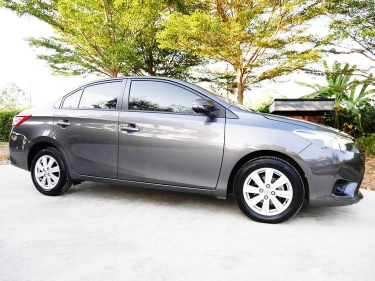 Toyota Vios 2015 1.5 E Sedan เบนซิน ไม่ติดแก๊ส เกียร์อัตโนมัติ เทา รูปที่ 2