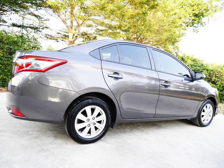Toyota Vios 2015 1.5 E Sedan เบนซิน ไม่ติดแก๊ส เกียร์อัตโนมัติ เทา รูปที่ 4