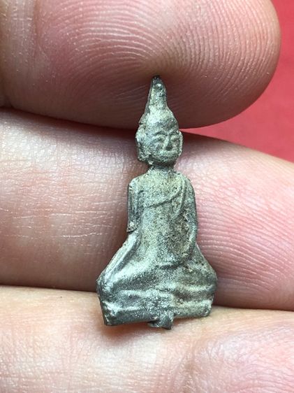 พระยอดธงกรุเขาพนมเพลิงเนื้อชิน รูปที่ 4