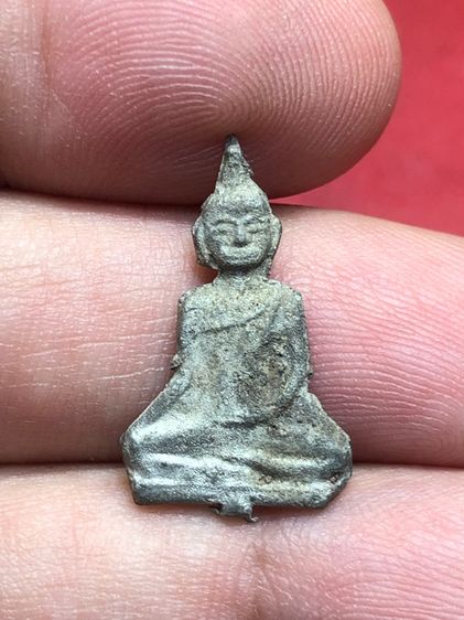 พระยอดธงกรุเขาพนมเพลิงเนื้อชิน รูปที่ 3