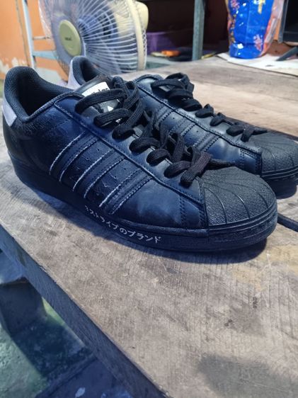 รองเท้ามือสอง รูปที่ 4