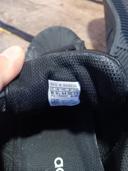 รองเท้ามือสอง รูปที่ 5