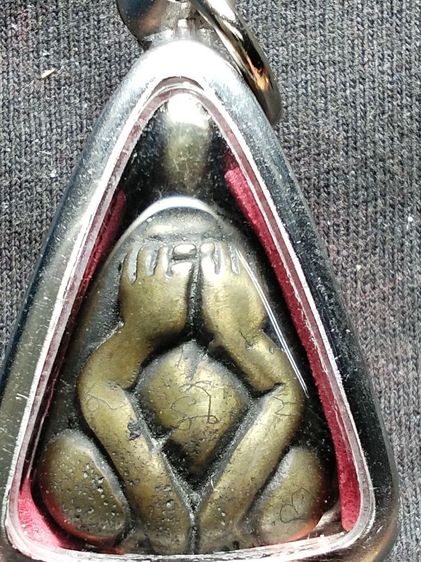 พระปิดตาเนื้อโลหะมีจารครับ รูปที่ 4