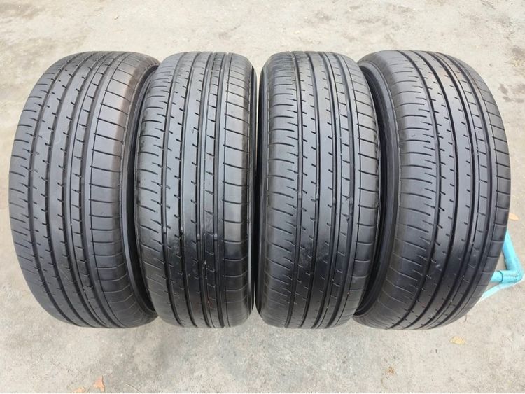 ยาง Yokohama bluearth XT 225 55 19 ปี 24 ชุดละ 5,000 บาทครับ