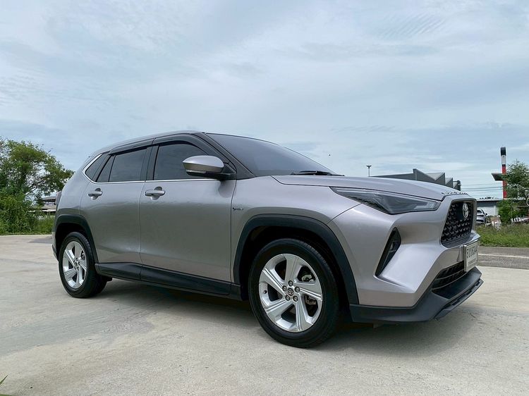 รถ Toyota Yaris Cross 1.5 HEV Smart สี เทา