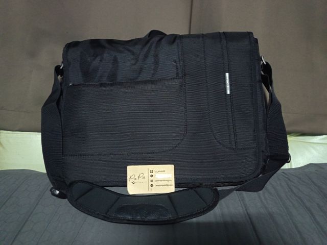 กระเป๋าใส่ laptop แบรนด์  Samsonite