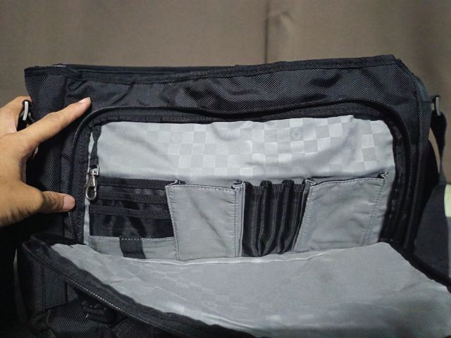 กระเป๋าใส่ laptop แบรนด์  Samsonite รูปที่ 5
