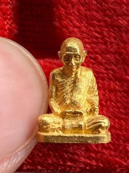 พระรูปหล่อทองคำ รูปที่ 3