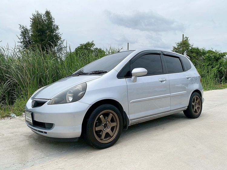 Honda Jazz 2004 1.5 E i-DSi Sedan เบนซิน ไม่ติดแก๊ส เกียร์อัตโนมัติ เทา รูปที่ 3