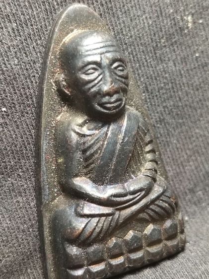 ❌ปิดครับ❌หลวงปู่ทวดหลังหนังสือเนื้อโลหะครับ รูปที่ 18