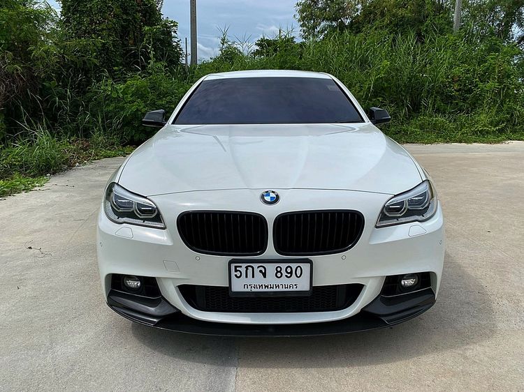 BMW Series 5 2016 525d Sedan ดีเซล ไม่ติดแก๊ส เกียร์อัตโนมัติ ขาว รูปที่ 2