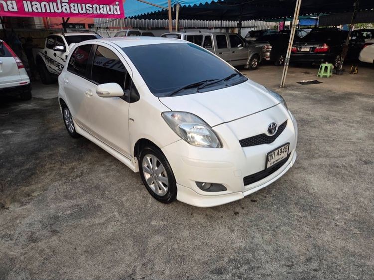 Toyota Yaris 2011 1.5 E Sedan เบนซิน ไม่ติดแก๊ส เกียร์อัตโนมัติ ขาว รูปที่ 3