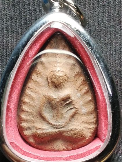 พระวัดลิงขบเนื้อดินครับ รูปที่ 2