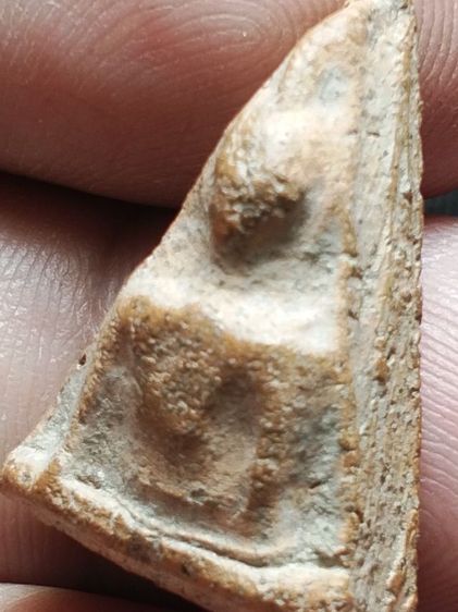 พระนางพญาเนื้อดินครับ รูปที่ 18