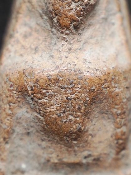 พระนางพญาเนื้อดินครับ รูปที่ 5