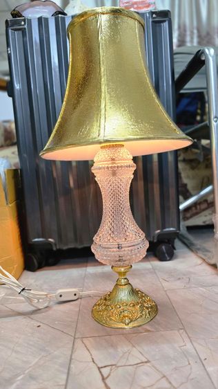 โคมไฟสีทอง รูปที่ 2