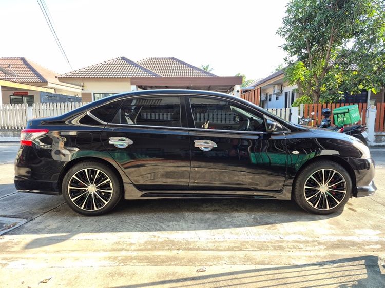 Nissan Sylphy 2012 Sedan เบนซิน ไม่ติดแก๊ส เกียร์ธรรมดา ดำ รูปที่ 2