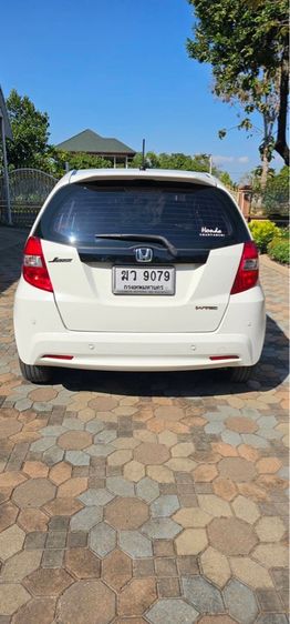 Honda Jazz 2012 1.5 V Utility-car เบนซิน ไม่ติดแก๊ส เกียร์อัตโนมัติ ขาว รูปที่ 3