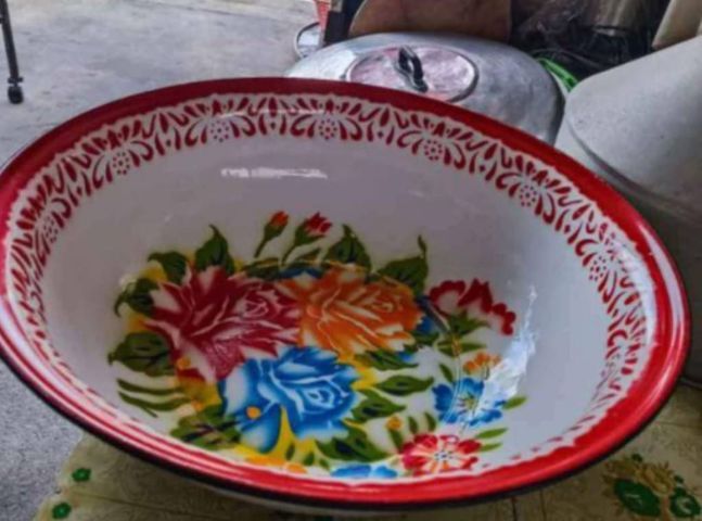 กาละมังเคลือบโบราณลายดอกไม้วินเทจ รูปที่ 2