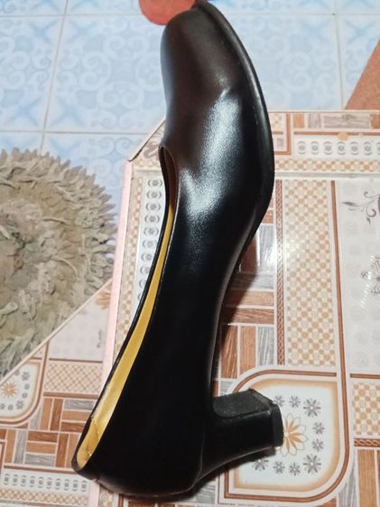 รองเท้าคัทชู  รูปที่ 2