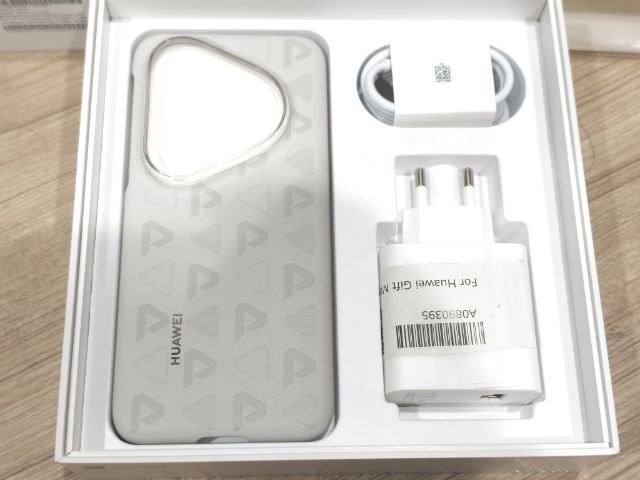 Huawei Pura80 Ultra 512GB สีทอง รูปที่ 5