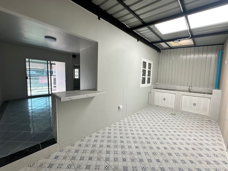 อื่นๆ มีบางส่วน สร้างเสร็จก่อน 2010 หมู่บ้านภัทรารมย์1 รูปที่ 4