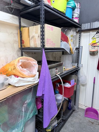 ชั้นเหล็กวางของ