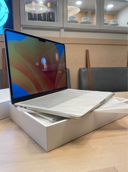 MacBook Air M2 13 inch สีเงิน แบต 100 เปอร์เซน อุปกรณ์ครบ Ram8 256 GB สีเงิน รูปที่ 3